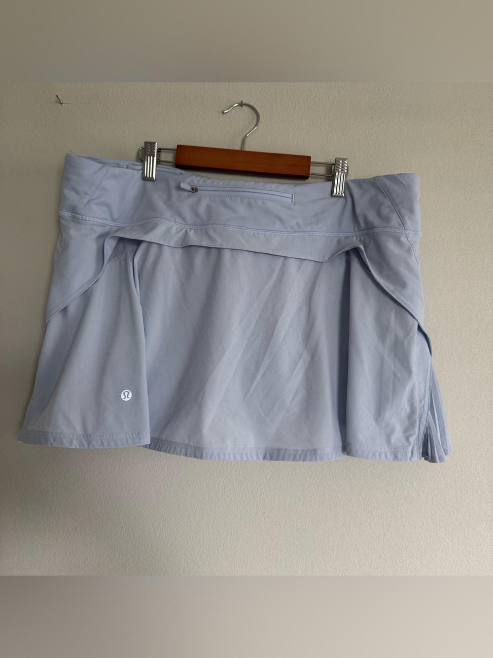Lululemon play off the pleats skirt size 14